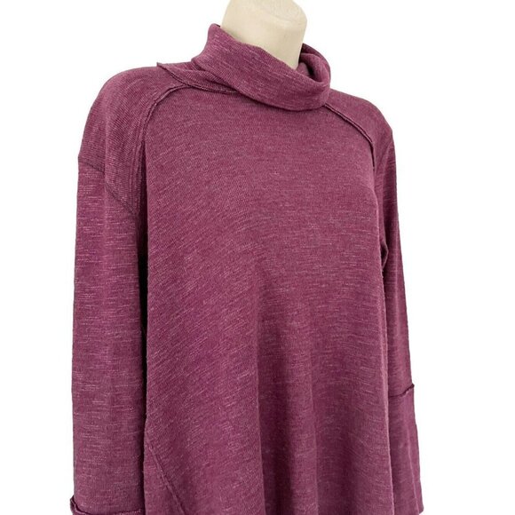 We The Free People Womens Sz S Burgundy Split Back Turtleneck Knit Oversize Top - Picture 3 of 8